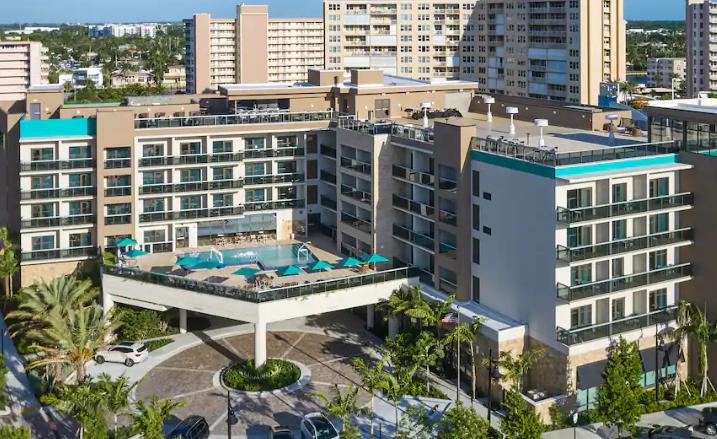 Tru By Hilton Pompano Beach Pier Exterior photo