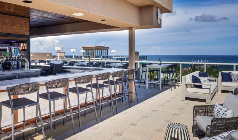 Tru By Hilton Pompano Beach Pier Exterior photo